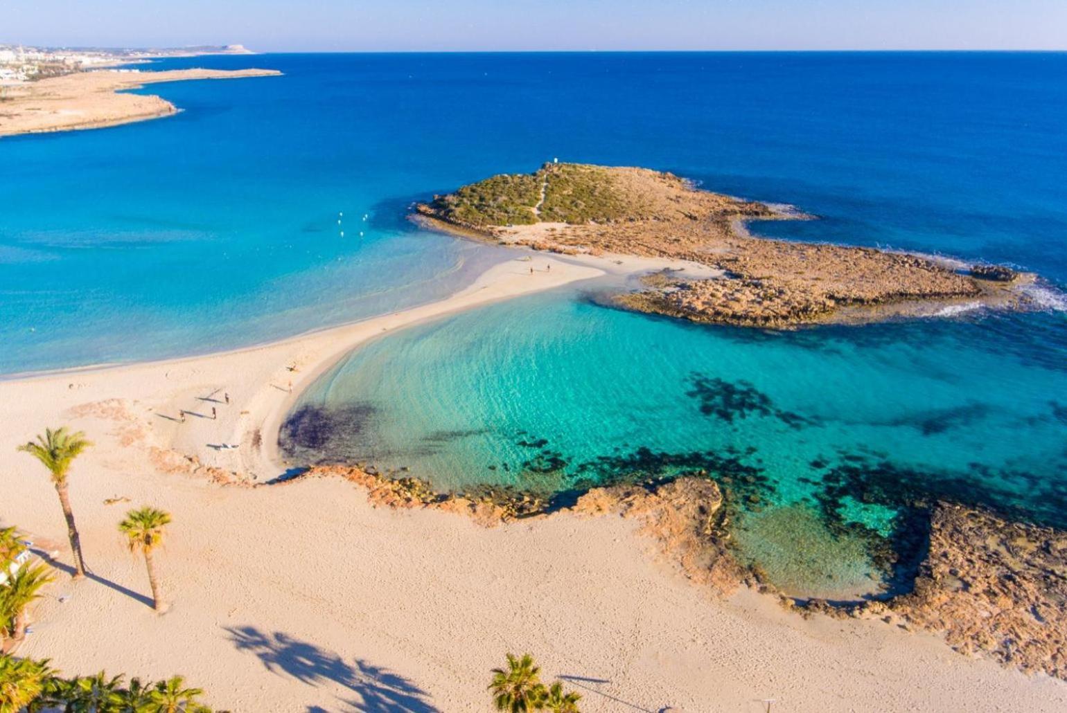 Villa Seashore One Paphos ภายนอก รูปภาพ