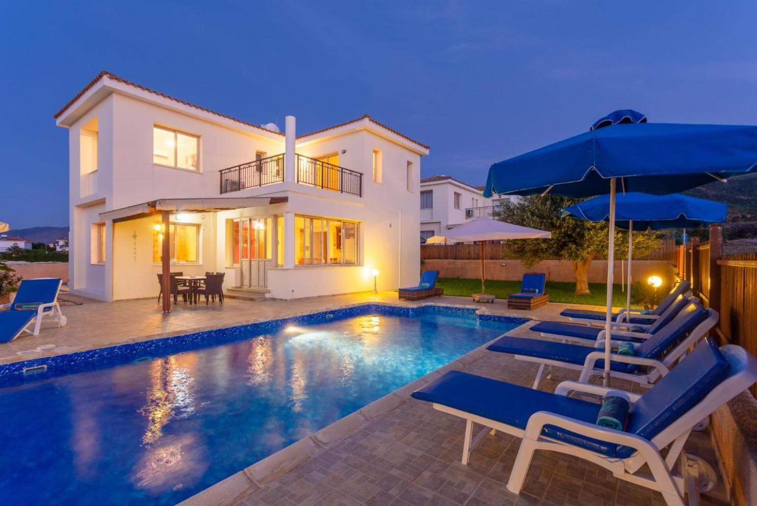 Villa Seashore One Paphos ภายนอก รูปภาพ