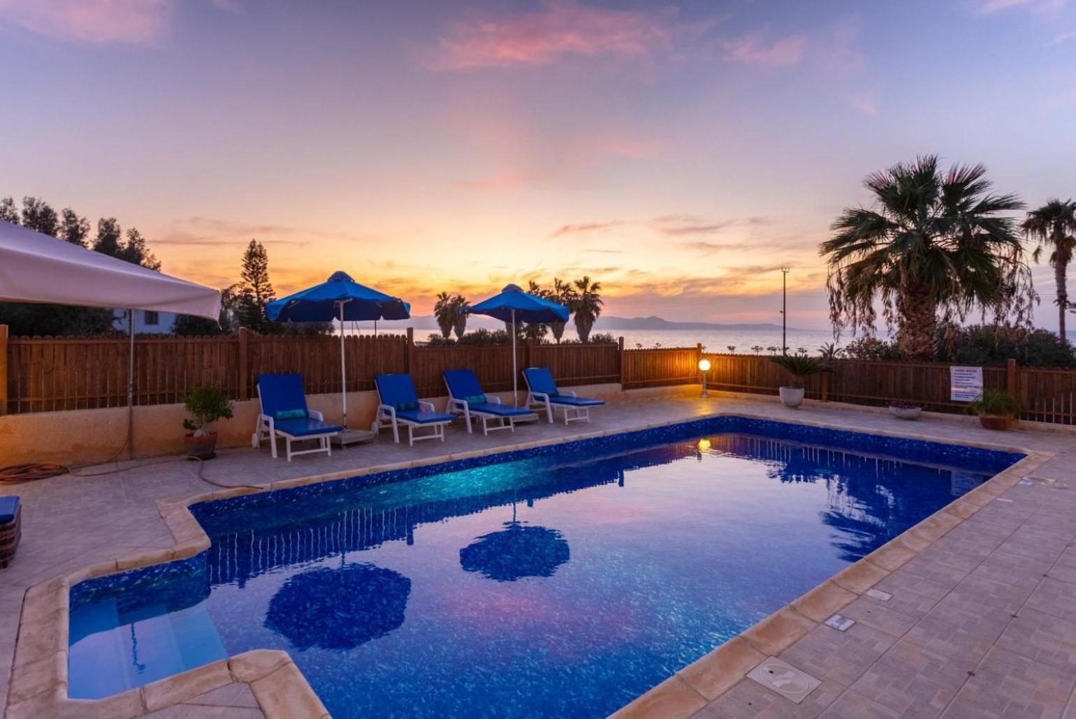 Villa Seashore One Paphos ภายนอก รูปภาพ