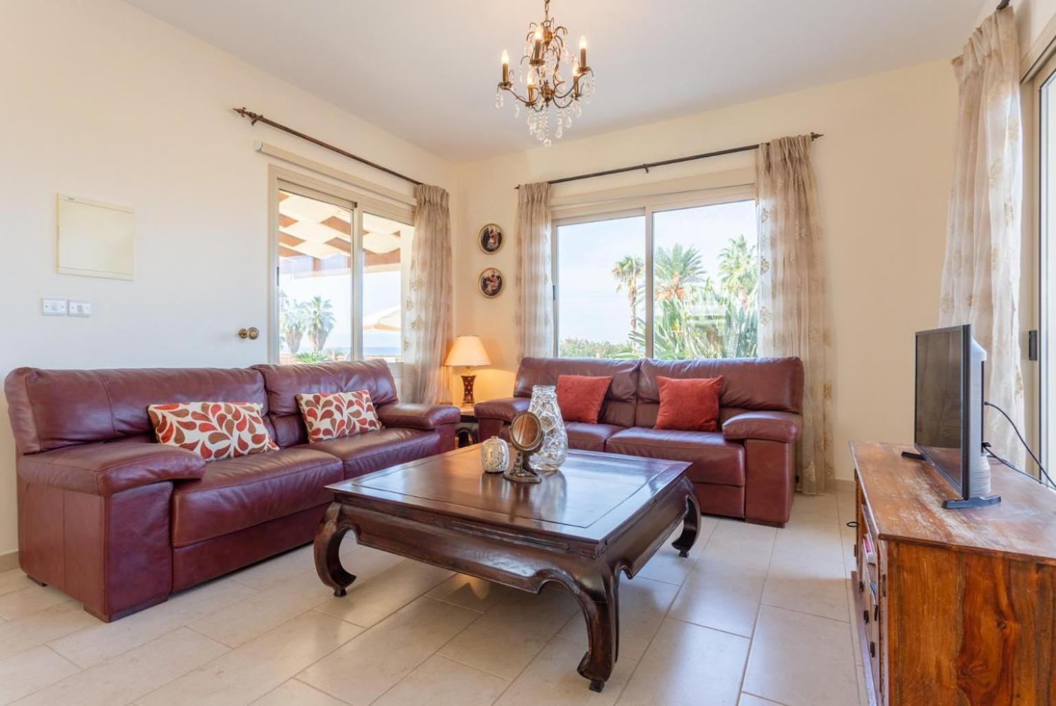 Villa Seashore One Paphos ภายนอก รูปภาพ
