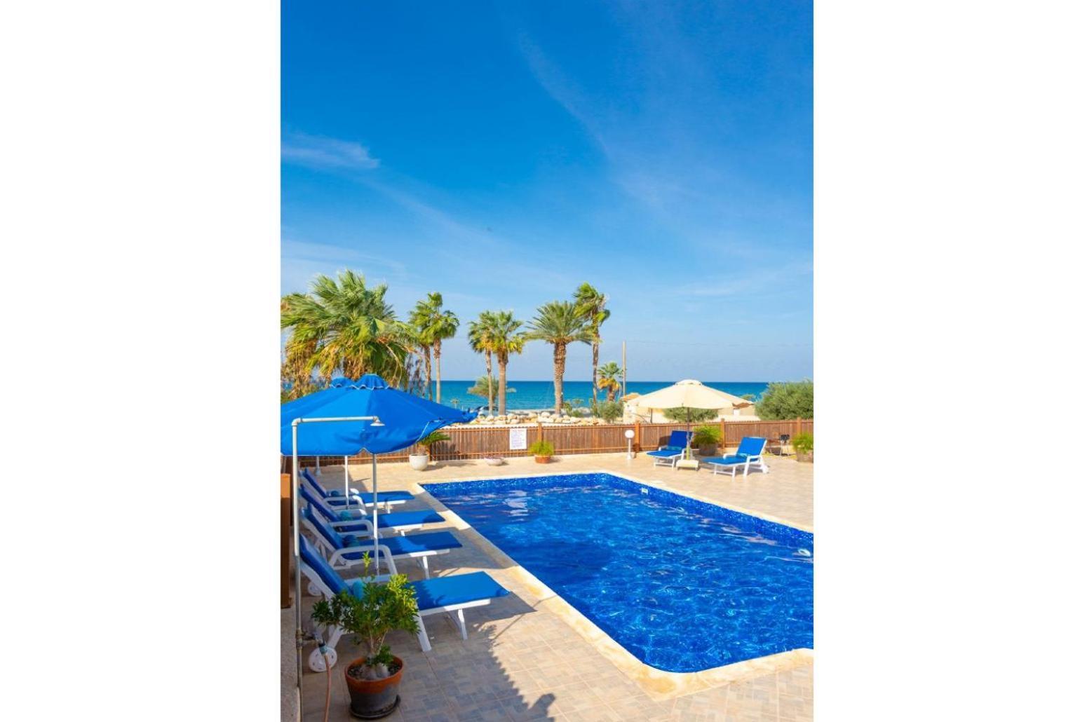 Villa Seashore One Paphos ภายนอก รูปภาพ