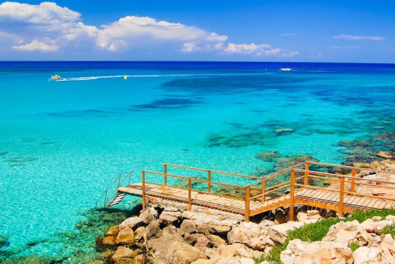 Villa Seashore One Paphos ภายนอก รูปภาพ